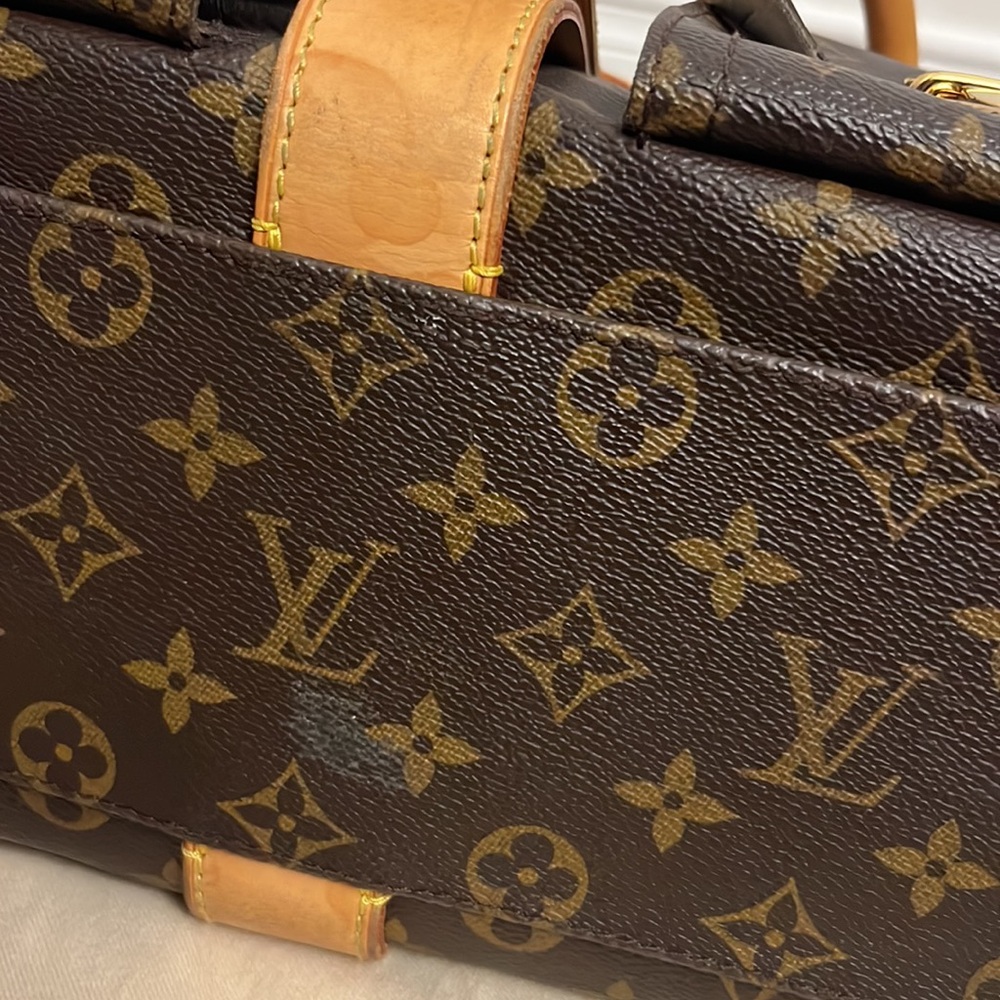 SOLD ✨✨Authentic Louis Vuitton Manhattan - Picture 8 of 15
